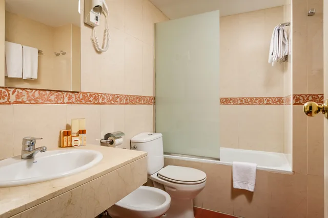 غرفة صغيرة بسرير مزدوج، Sunotel Aston 5/7