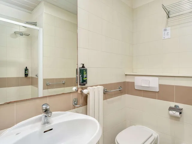 Happy, Standard, Triple, 3 Beds، B&B Hotel Milano Ornato 8/10