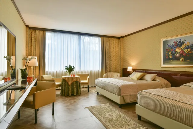 غرفة رباعية، Hotel Ariston 1/1