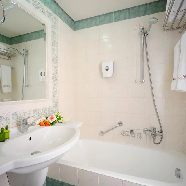 Room, Single, Atrium Ambiance Hotel 9/10