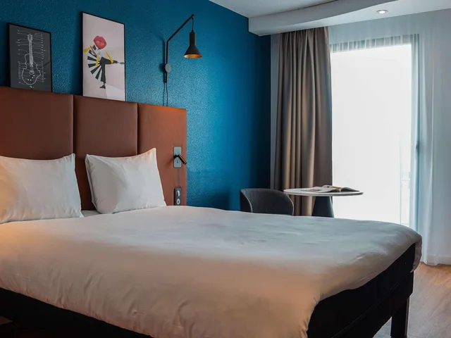 Standard, Double Bed, Port View، Ibis Bayeux Port En Bessin 1/8