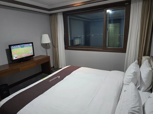 جناح ملكي بسرير كينج، Narsha Hotel 2/7