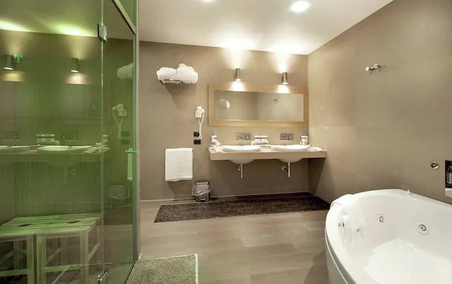 جناح جونيور بسريرين منفصلين، Mediterraneo Palace Hotel 9/10