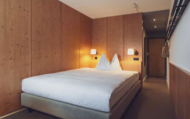 غرفة كلاسيكية مفردة بسرير كوين، Mountain Plaza Hotel 2/5