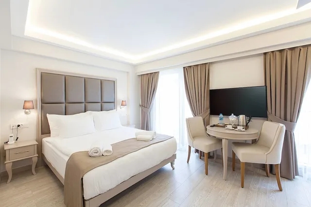 غرفة ديلوكس بسرير مزدوج، Galata Grace Hotel 3/8