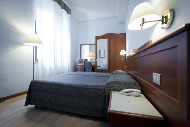 Standard, Twin Beds, Martelli 2/3