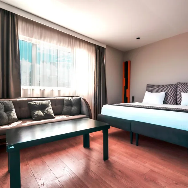 جناح بشرفة، Sea City Devran Hotel & Spa 3/10