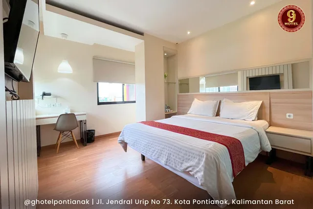 G, Executive, Suite، G Hotel Pontianak 1/2