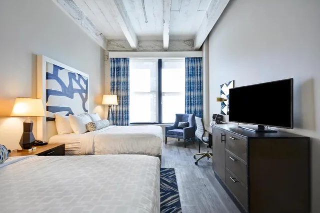 غرفة بسريرين كوين لذوي الإعاقة، Hotel Indigo Kansas City The Crossroads 3/4
