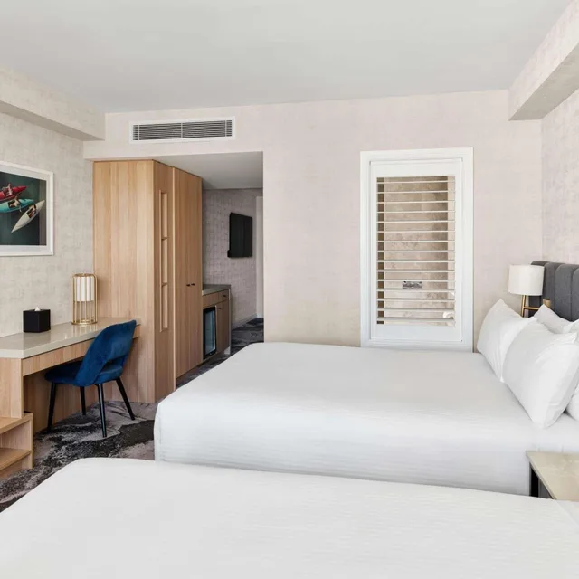 غرفة سوبيريور بسرير كينج وسريرين كوين بإطلالة على المدينة، The Brighton Hotel Sydney - Mgallery Collection 10/10