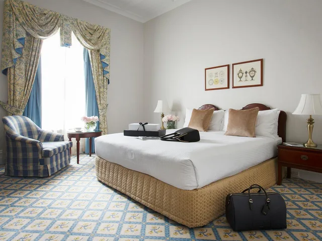 غرفة قياسية، The Hotel Windsor Melbourne 1/2
