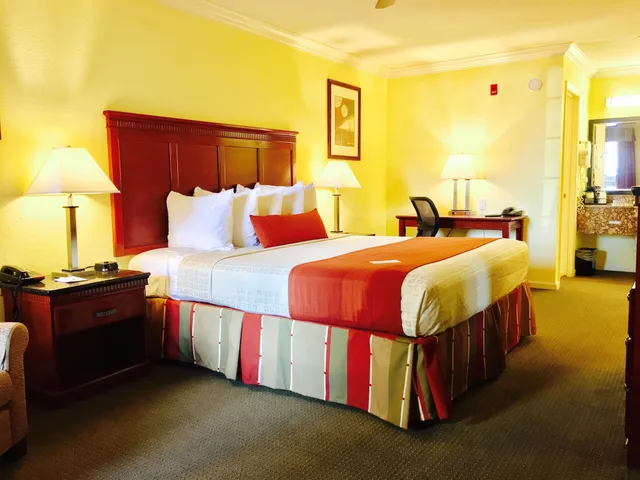 غرفة قياسية بسرير كينج، Best Western Heritage Inn Bakersfield 6/9