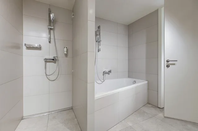 Senior, Suite, King Bed, Lake View, Sofa، Hotel Park 4/4