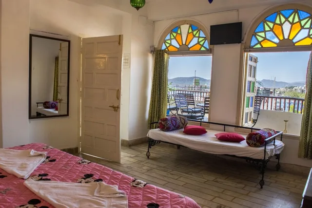 Hotel Lake Ghat Palace, Udaipur 30/53