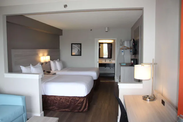 غرفة بسريرين مزدوجين، Boca Suites Deerfield Beach, SureStay Collection by Best Western FL 4/9