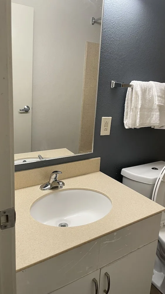جناح ديلوكس بسرير كوين، Sonesta Simply Suites Memphis 10/10