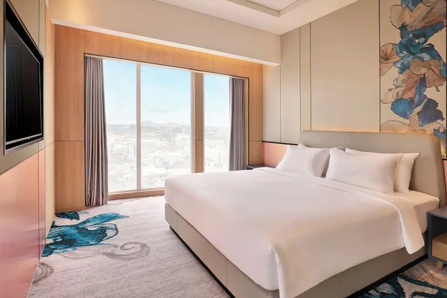 جناح ديلوكس بسرير كينج بإطلالة على النهر، Mercure Samarinda 2/2