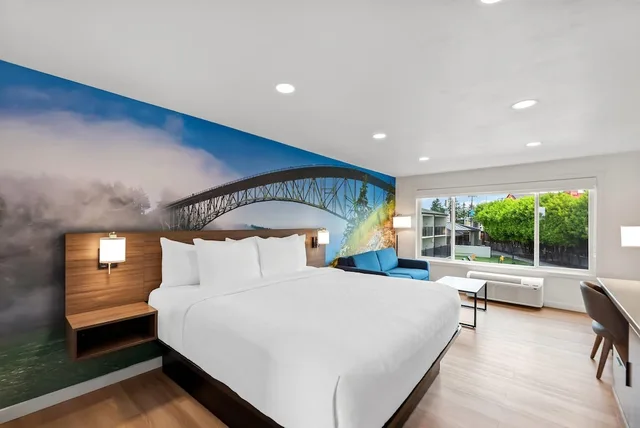 غرفة بسرير كينج لذوي الإعاقة، Clarion Pointe Mount Vernon - Burlington WA 7/10