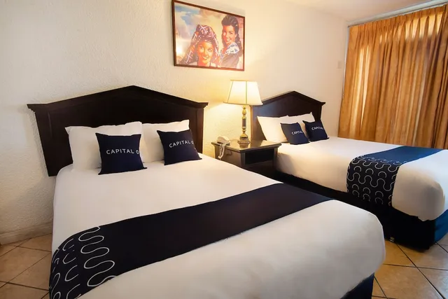 غرفة قياسية بسريرين مزدوجين بإطلالة على المدينة، Hotel Costa Ensenada 5/7
