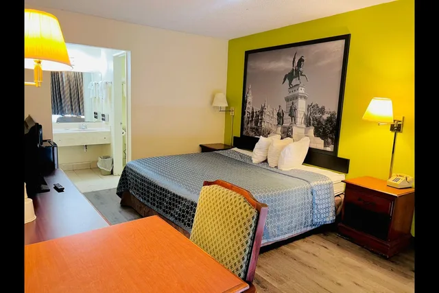 Full Bed Smoking، Ashland Studio Inn By OYO Richmond North near Kings Dominion 2/3