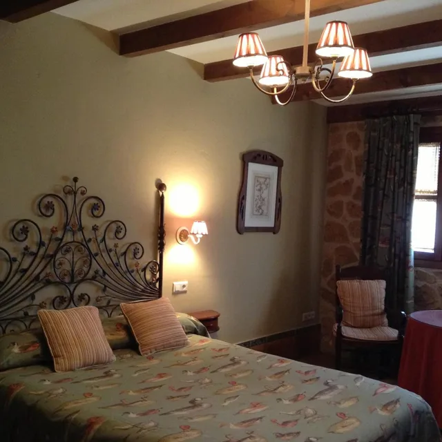 Room, Double or Twin Bed, Meson Don Quijote 1/10