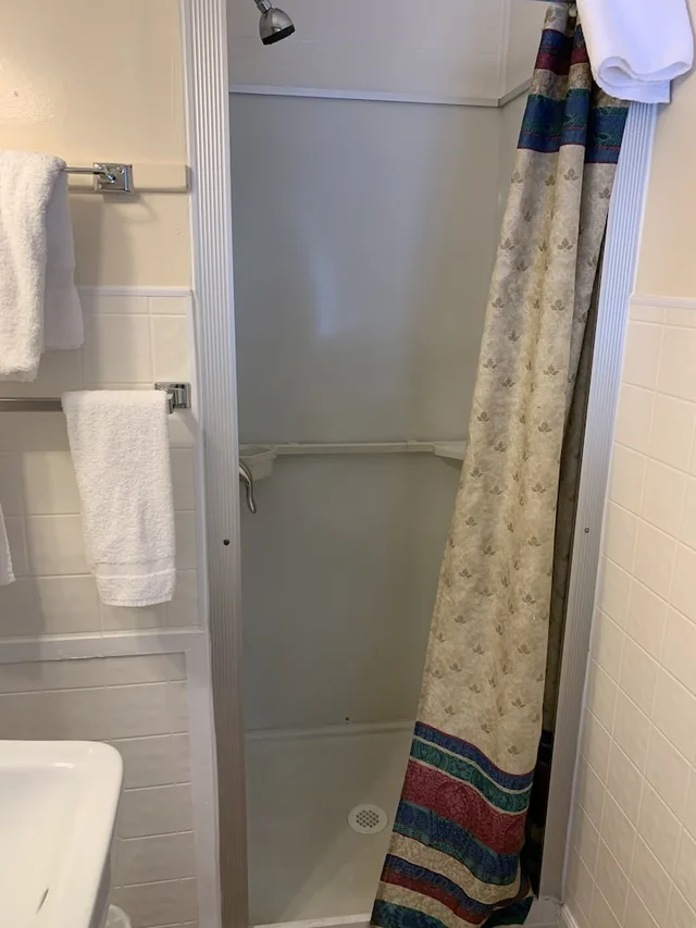 Motel, Standard, 2 Double Beds، Carroll Motel & Cottages 3/3