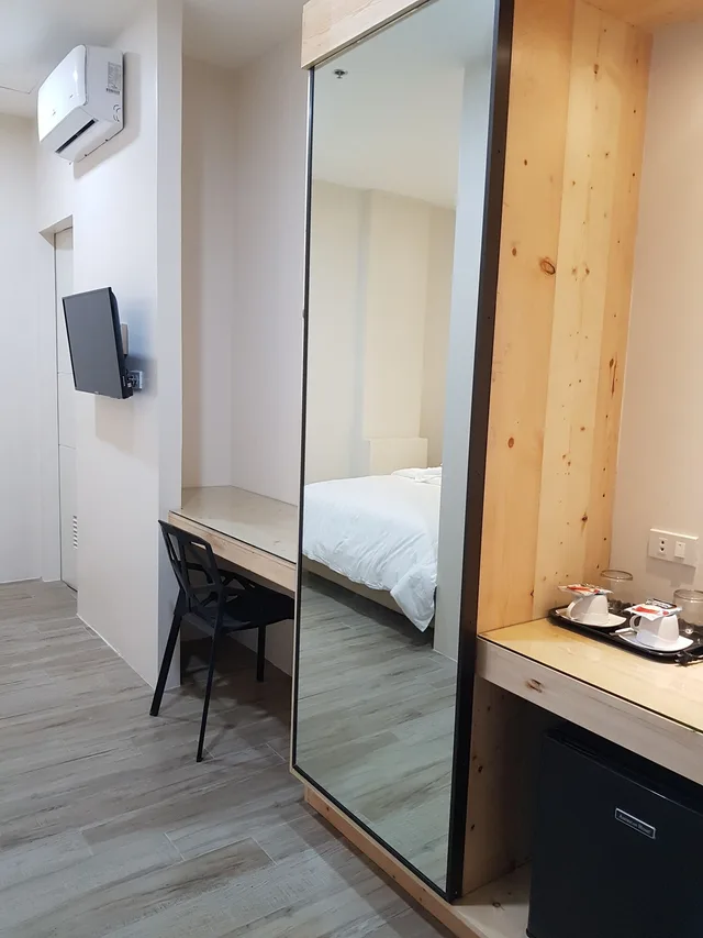 غرفة تنفيذية بسرير كوين، F2M Tower 2/2