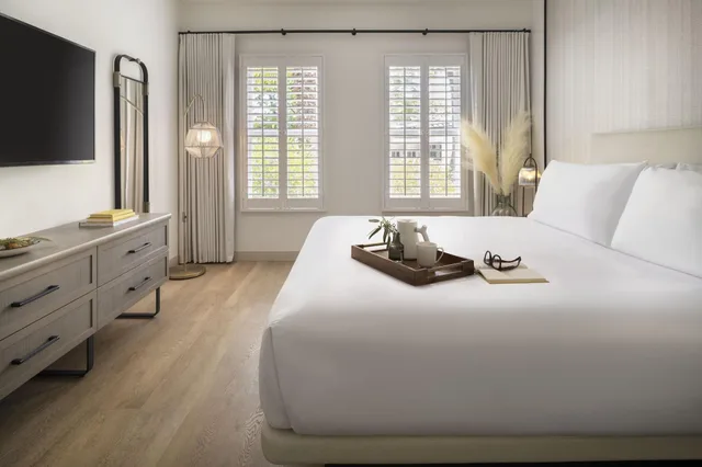 Suite, Accessible, The Steward, Santa Barbara, a Tribute Portfolio Hotel 1/2