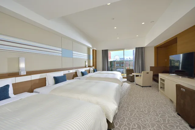 غرفة عائلية بسريرين منفصلين وخمسة أسرّة مع أريكة في الملحق، Vessel Hotel Campana Okinawa 1/6