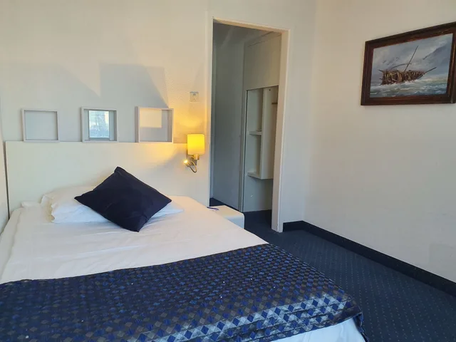 Room, Single, Harbour Side، Hotel Touring au Lac 6/11