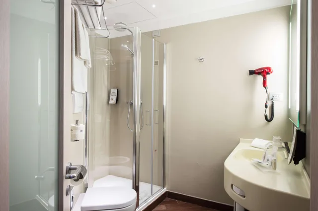 جناح جونيور بشرفة، Best Western Plus City Hotel 4/4