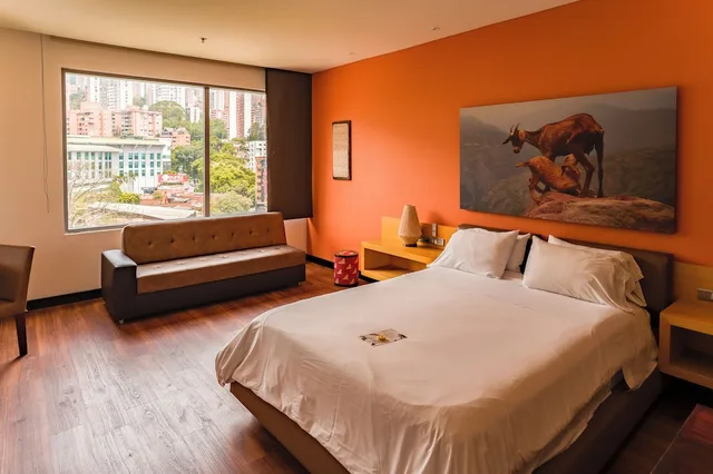 غرفة ديلوكس بسرير كوين، Diez Hotel Categoria Colombia 4/10