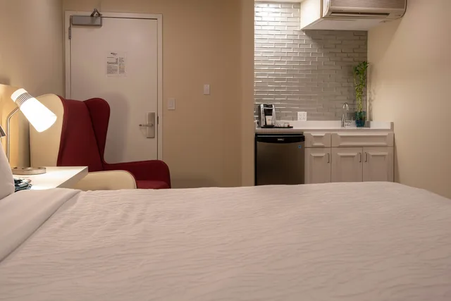 Ambassador, Suite, King Bed، Hilton Garden Inn Calabasas 2/4