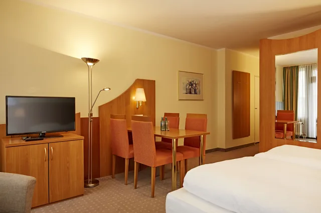 Family, Double and Twin Beds, Valley View، H Plus Hotel Willingen 3/10