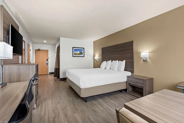 غرفة بسرير كينج لذوي الإعاقة، Best Western Plus Caldwell Inn & Suites 1/3