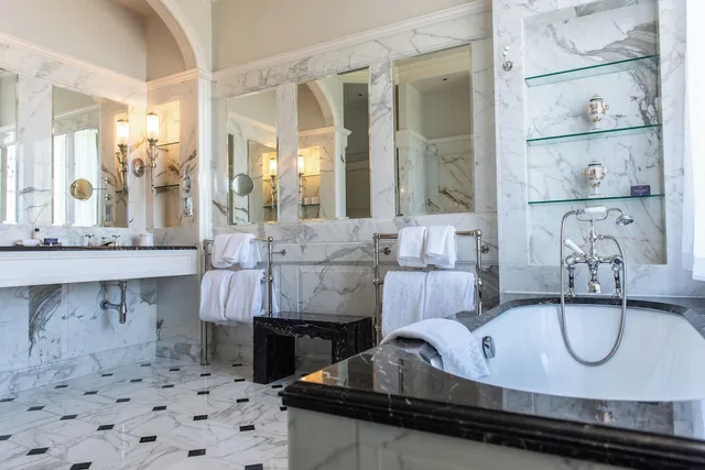 Grand, Master, Suite, Double Bed، Lucknam Park, Emblems Collection 3/3