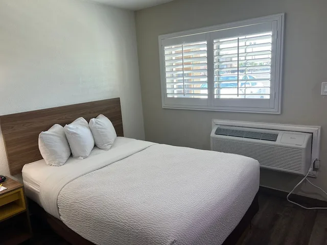 غرفة بسريرين مزدوجين، Days Inn By Wyndham El Centro 3/10