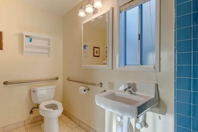 غرفة قياسية بسرير مزدوج لذوي الإعاقة، Best Western Plus Santa Barbara 3/4