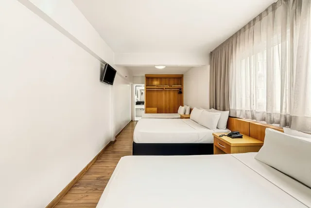 غرفة عائلية بسرير مزدوج وسريرين منفصلين، Slim Hotel Sao Paulo Congonhas - Aeroporto 1/10