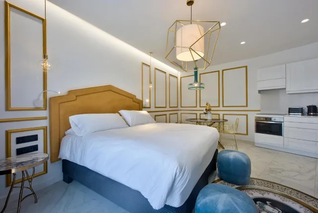Executive, Suite, Double or Twin Bed, Outdoor Jetted Tub, Kitchenette، Holm Hotel And Spa 1/10