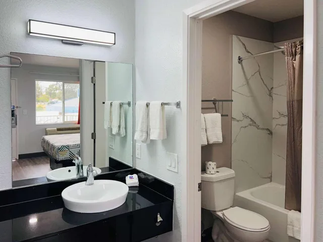 غرفة بسريرين كوين، Motel6 La Mesa, CA - San Diego 4/6