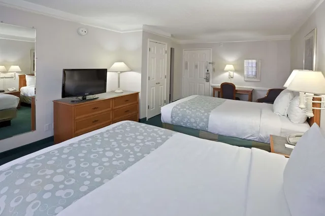 Room, 2 Double Beds, Accessible, La Quinta Inn Omaha West 1/6