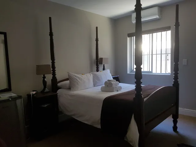 Shell, Standard, Double Bed، Melkbosch Guesthouse 1/2