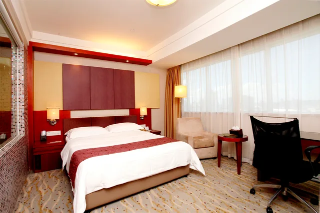 Elegant, Double Bed، Jingmin Central 3/6