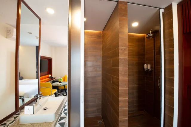 غرفة بسرير كينج بحمام خاص، The Twizt - Lifestyle Hostel 7/8