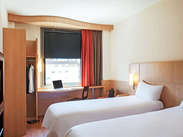 غرفة قياسية بسريرين منفصلين، Ibis Barcelona Mollet 1/6