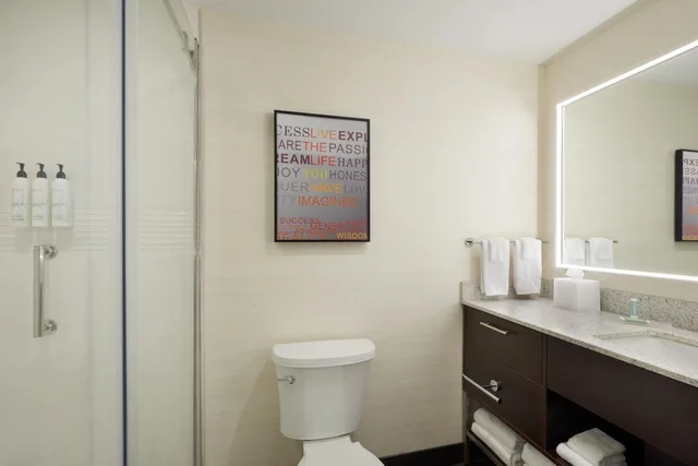 استوديو كبير بسرير كينج وسريرين كوين، TownePlace Suites by Marriott Toronto Oakville (ex Quality Suites) 2/4