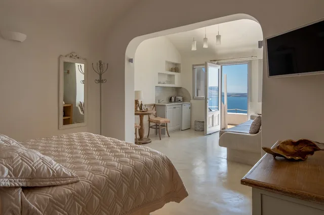 Deluxe, Double Bed, Caldera View, Hot Tub، Strogili Traditional Houses 1/2