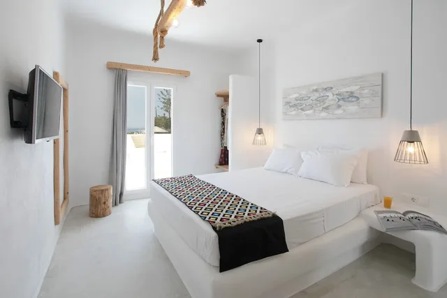 دوبلكس بسرير مزدوج وسريرين منفصلين مع أريكة بحوض جاكوزي، Irida Luxury Apartments 7/10