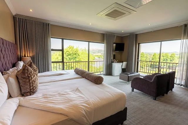 Deluxe, 2 King Beds, Lake View, St Andrews Signature Hotel Spa 1/10